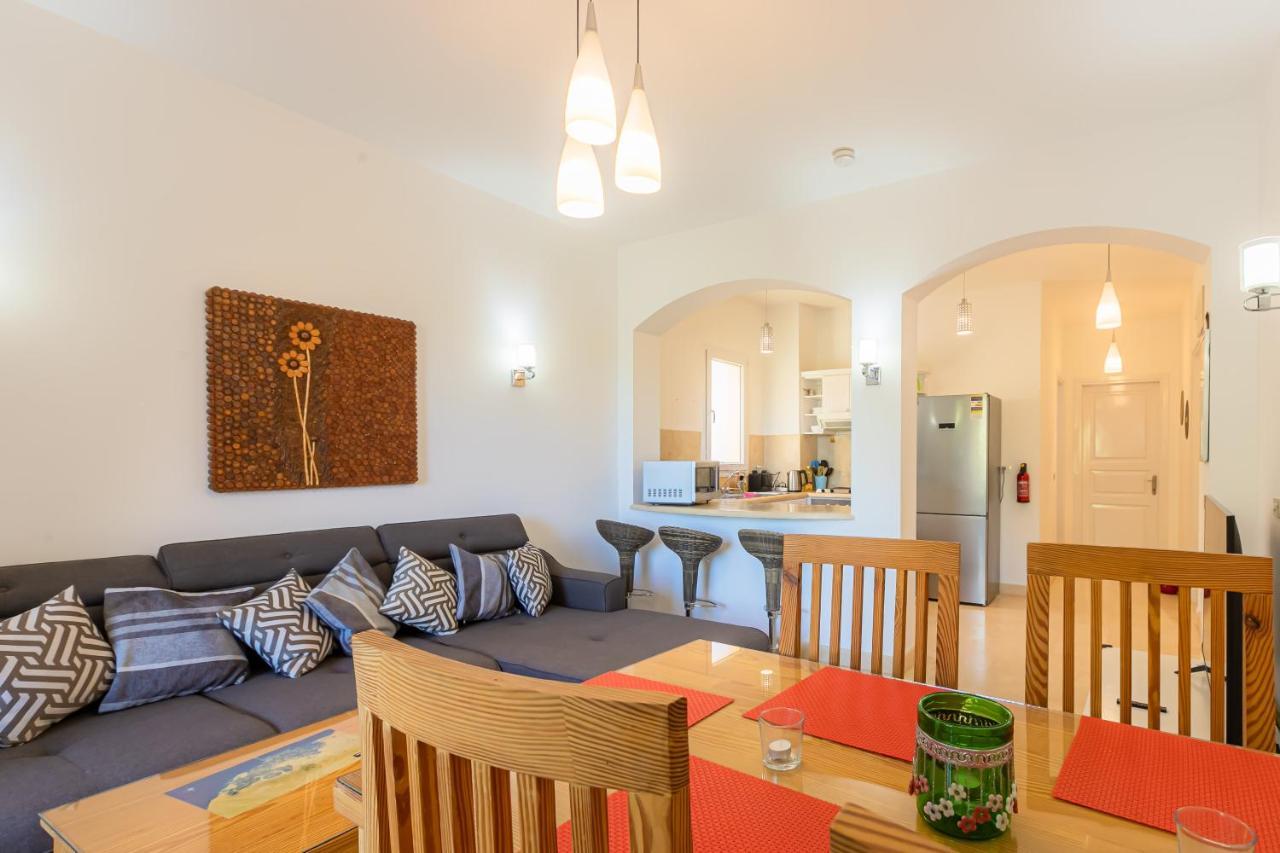 2 Bedroom Condo, With Pool, And Beach & Lagoon Access الغردقة المظهر الخارجي الصورة